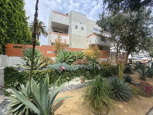 Building Photo - 1827 16th St Rental