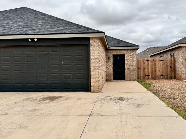 Photo - 5526 Itasca St