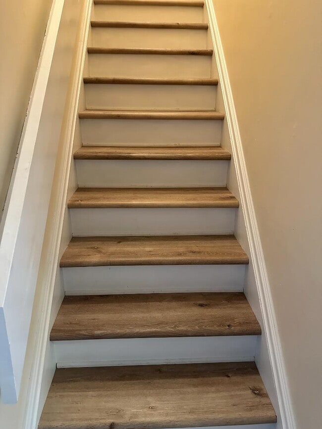 Photo - 2821 Tully Square