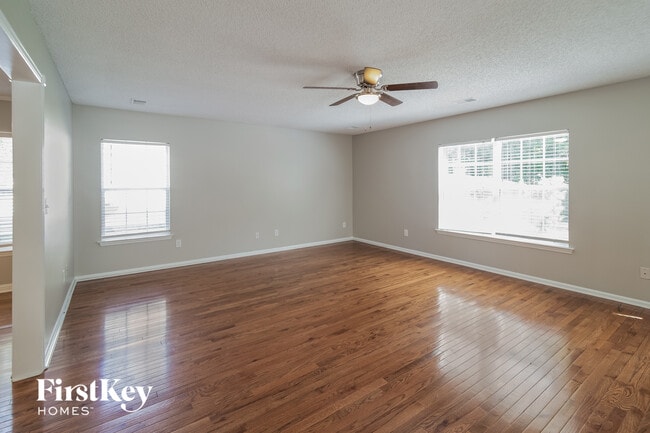 Photo - 109 Venice St