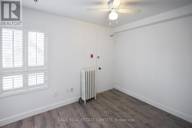 Photo - 8 Brookmount Rd Unit 2