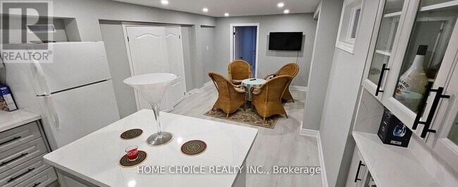 Photo - 18 Stone Mason Dr