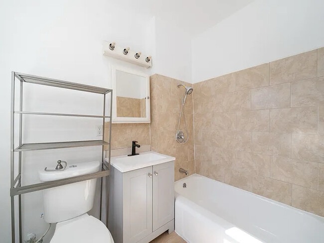 Photo - 275 7th St Unit 3A