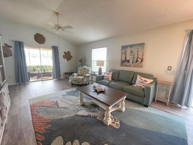 Photo - 2427 Chestnut Terrace