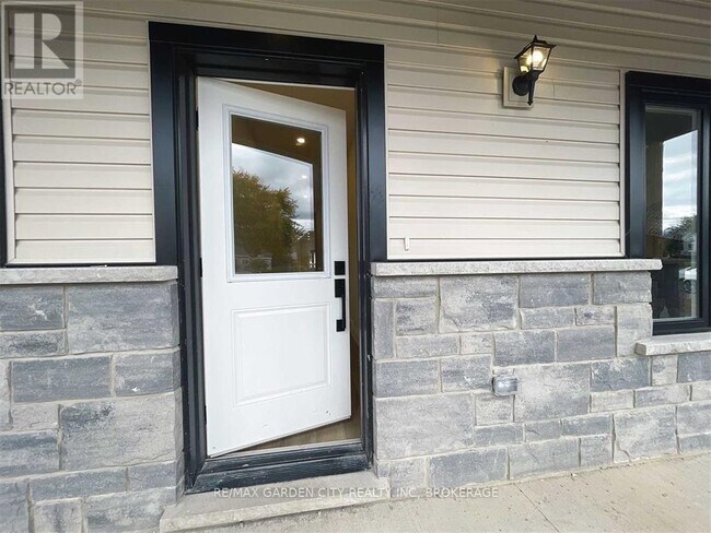 Photo - 13 Valley Rd