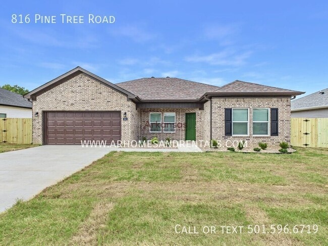 Building Photo - 816 Pine Tree Rd