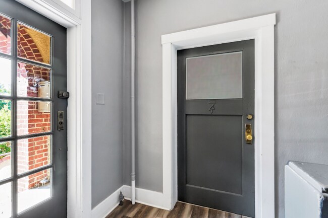 Photo - 1632 9th St Unit 4