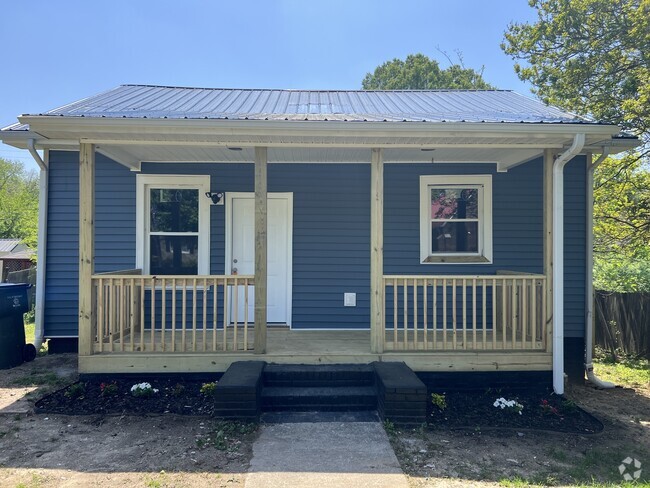 Building Photo - 707 Piedmont Way Rental