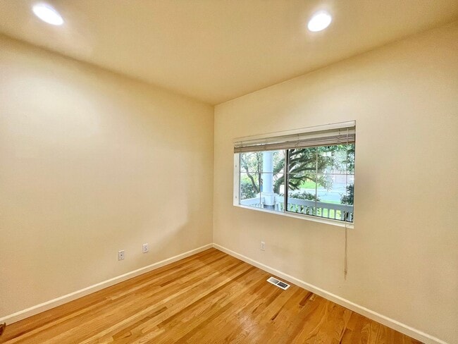 Photo - Spacious Home in Prime Sammamish Location