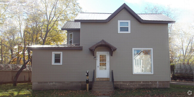 Building Photo - 1010 Graham Ave Rental