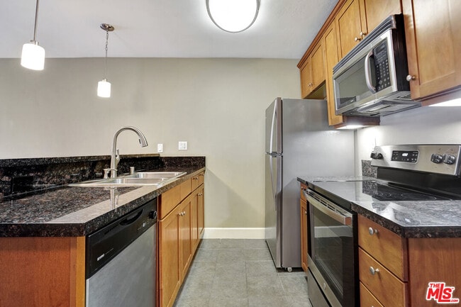 Photo - 10982 Roebling Ave Unit 313