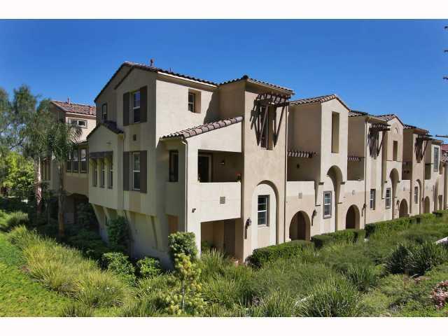 Gated Townhome | Pool and Gym - Gated Townhome | Pool and Gym