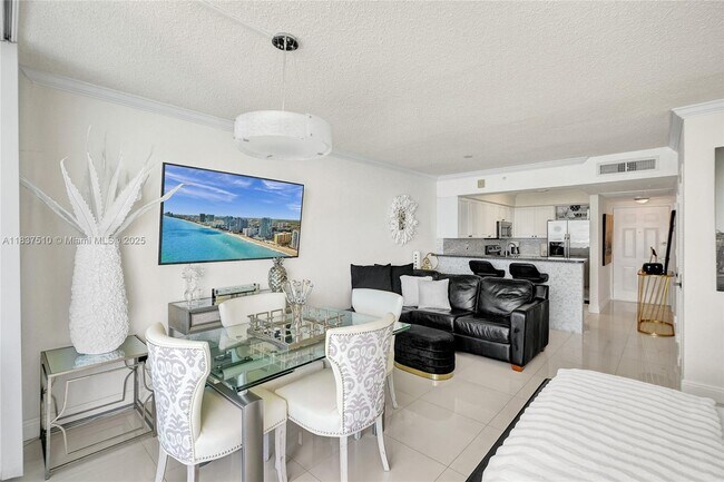 Photo - 2501 S Ocean Dr Unidad 1212 (available Jan 11)