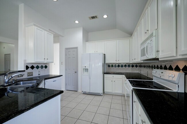 Photo - 17407 Winfield Square