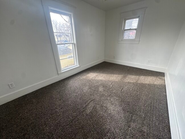 Photo - 635 S Union St Unit B