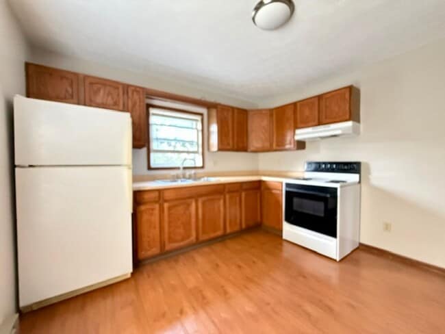Photo - 350/352 E 9th Street Unit 352