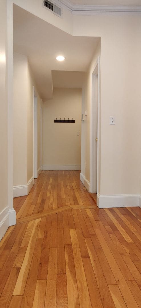Photo - 191 Winthrop Rd