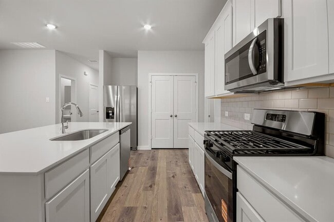 Photo - 7922 Alset Dr