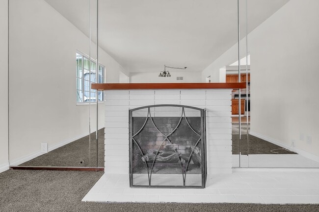 Photo - 6120 E Walton St