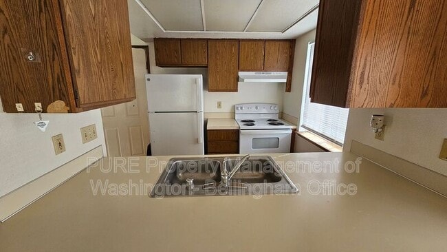 Photo - 2256 Douglas Rd