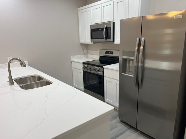 Photo - 923 Callie Ave Unit 4