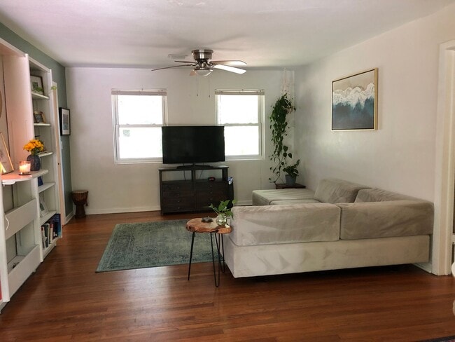Photo - Three Bedroom 1.5 Bath Home in Great Location in NW Orman Leigh Estates