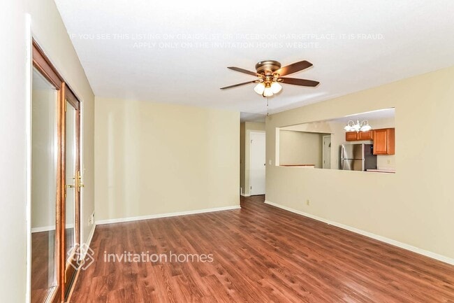 Photo - 944 Beacon Ln