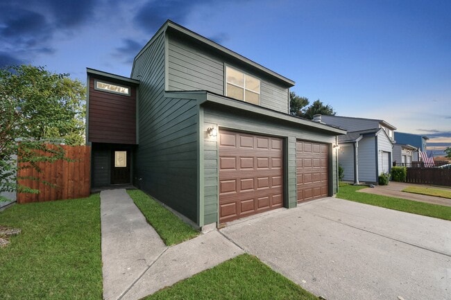 Building Photo - 10250 Bridgeland Ln