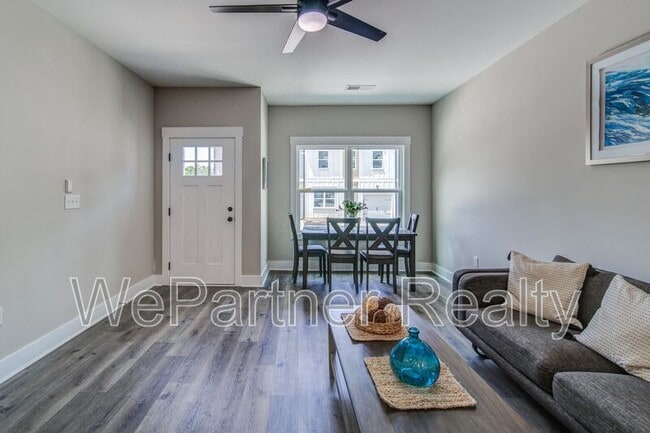 Photo - 7 Sandstone Dr