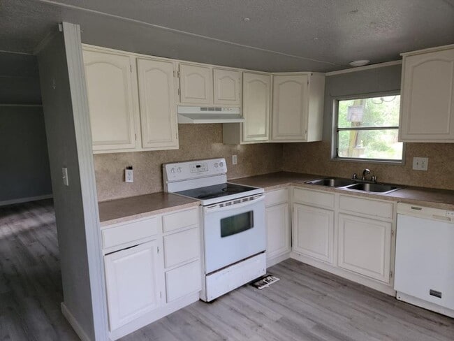 Photo - 1130 Woodrow St