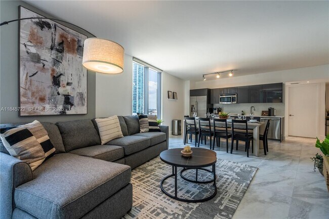 Photo - 31 SE 6th St Unit 1401