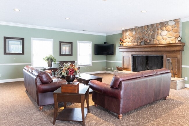 Clubhouse Interior Amenities at University Park Apartments