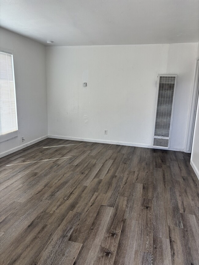 Photo - 1949 Darrah St