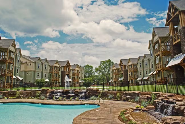 Pool View - 203 Kelly Rd Unit 223