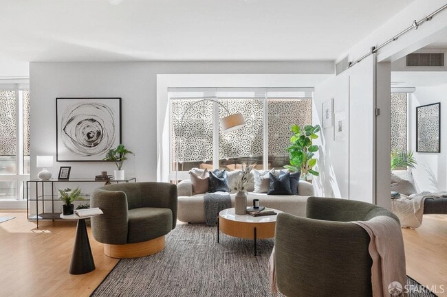 Photo - 301 Mission St