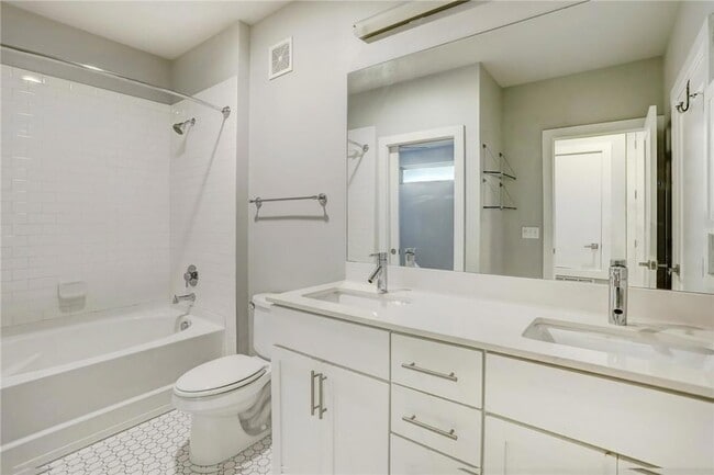 Photo - 2804 Treble Ln Unit 924