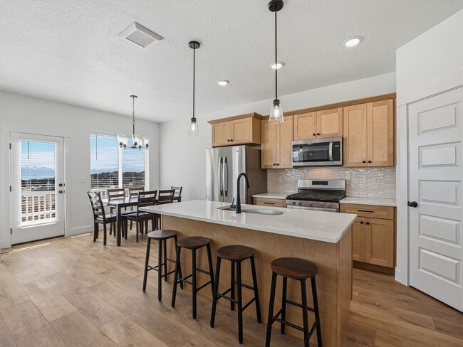 Photo - RES_VANDERWATT_866 Unit RES_VANDERWATT_866_UPSTAIRS