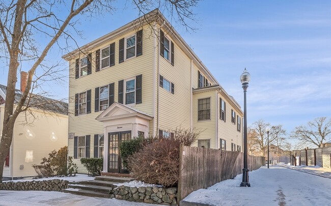 Photo - 13 Washington St Unit 2