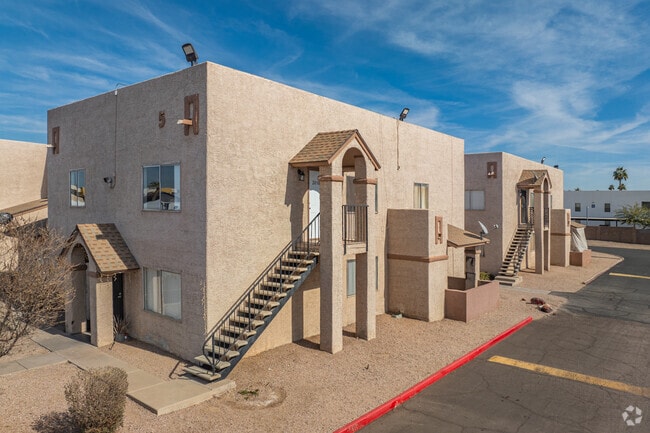 Photo - Woodridge Manor