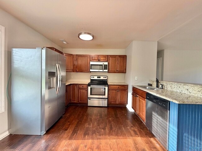 Photo - 2110 Fernbrook Dr NE