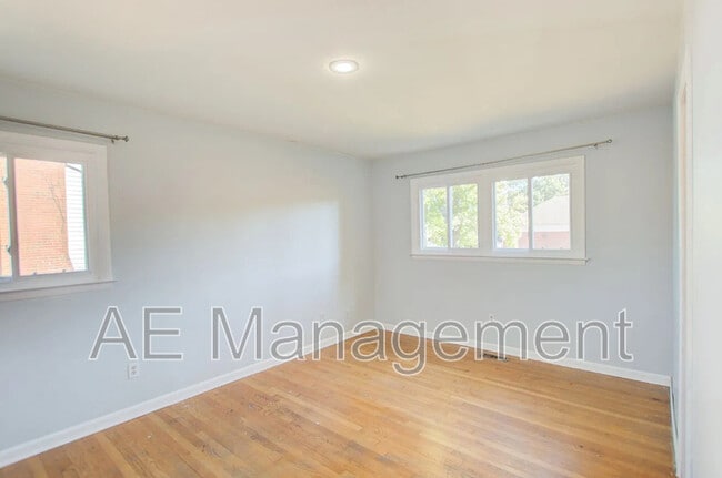 Photo - 1373 Coral Pl