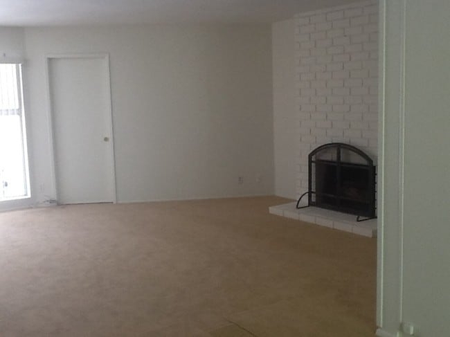 Interior de 1 - Ren Circle Apartments