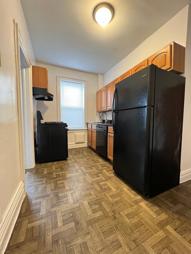 45 Hopkins Avenue - Gyalsten Apartments