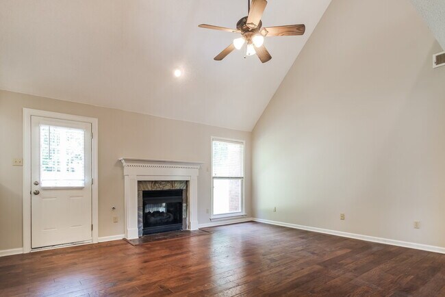Photo - 9354 Sarsen Dr