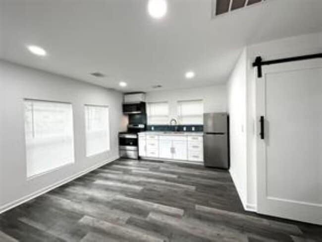 Photo - 4318 1st St Unit C