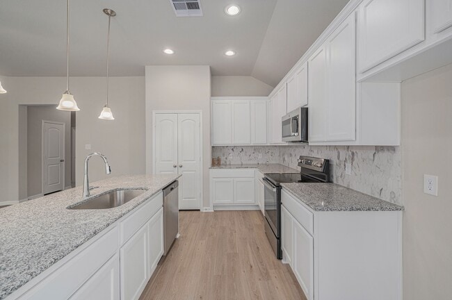 Photo - 12983 Skyline Dr