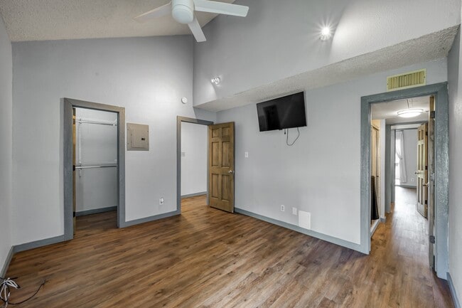 Photo - 12900 Walden Rd Unidad 216B