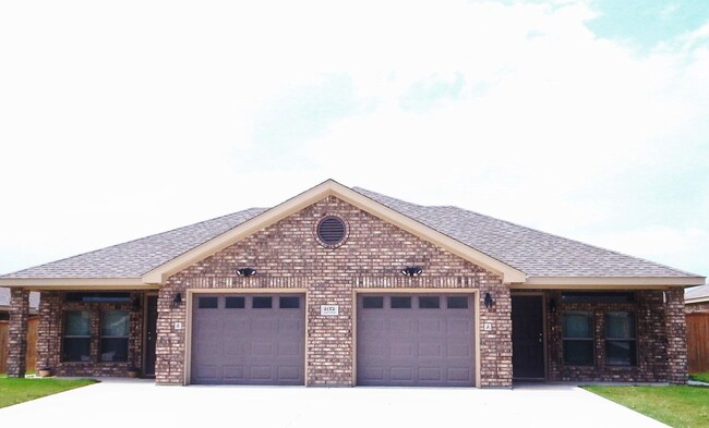 Photo - 4704 Passion Flower Loop Townhome