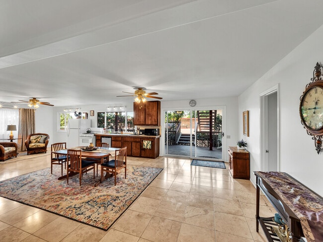 Photo - 68-1785-1785 Paakea St Unit B