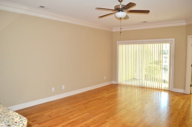 Photo - 34 Mingo Dr Unit 1C